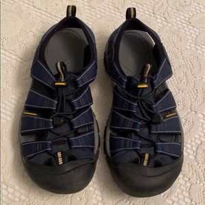 KEEN Waterproof Hiking Shoes